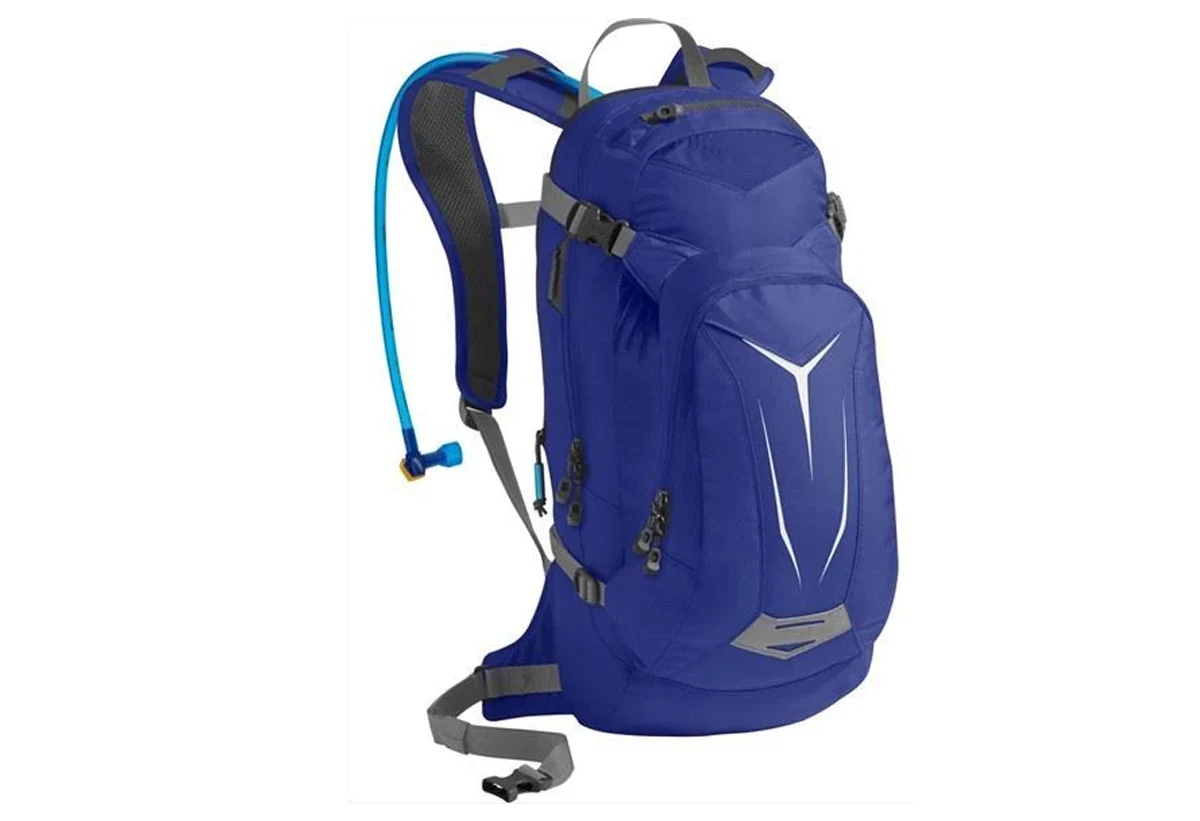 V RATIONES Examine qualitatem Backpack